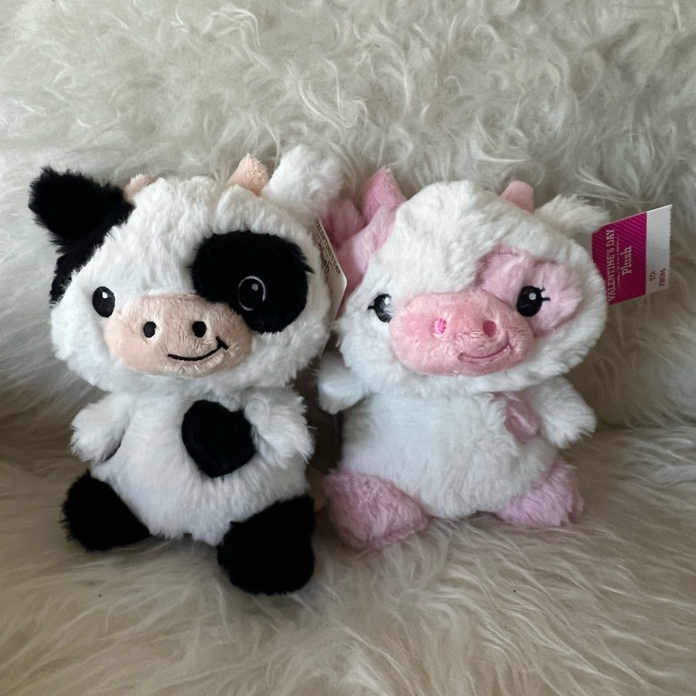 Mini cow plushes